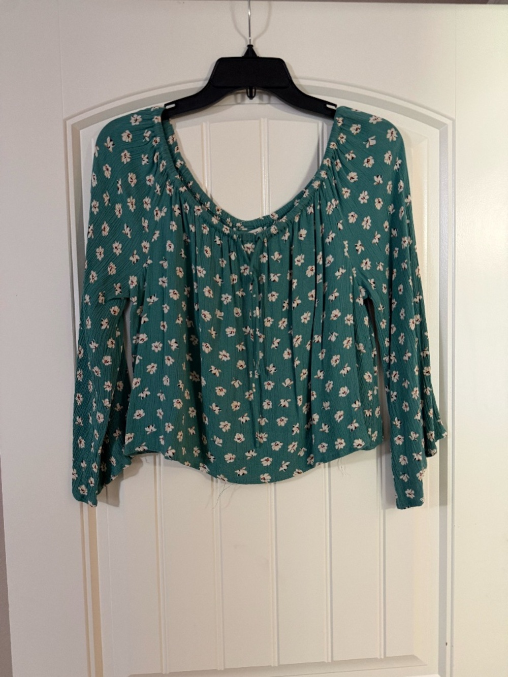 Billabong Off the Shoulder Green Floral Top